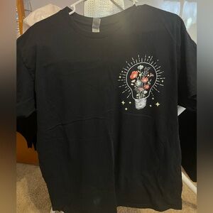 Noah Kahan “call your mom” shirt